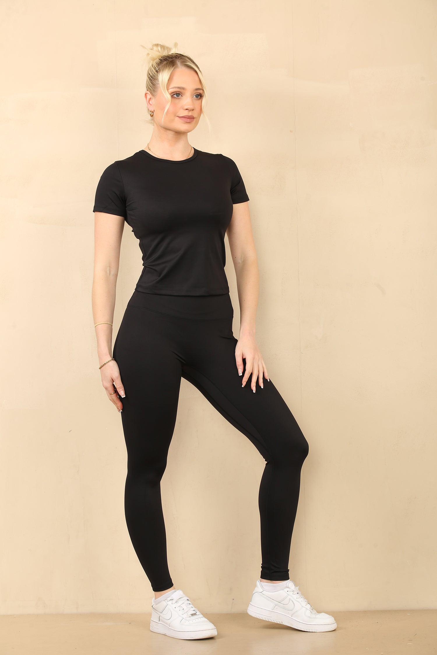 Black Short Sleeve Seamless Top And Legging Set Miss Passion